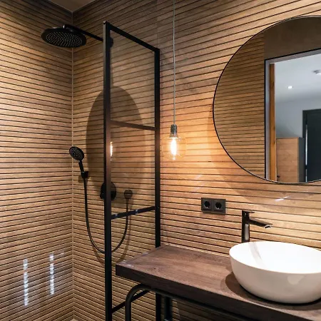 Villa Luxury With Sauna Only A Few Minutes From The *